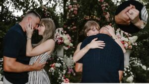 Taylor Swift और ट्रैविस केल्स की सगाई: दो साल की रोमांटिक यात्रा के बाद बंधी नई डोर