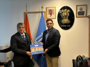 रामालय फाउंडेशन ने पेरिस में भारत के यूनेस्को राजदूत श्री विशाल वी. शर्मा को ‘श्रीकृष्ण लीला कलेक्शन’ भेंट किया