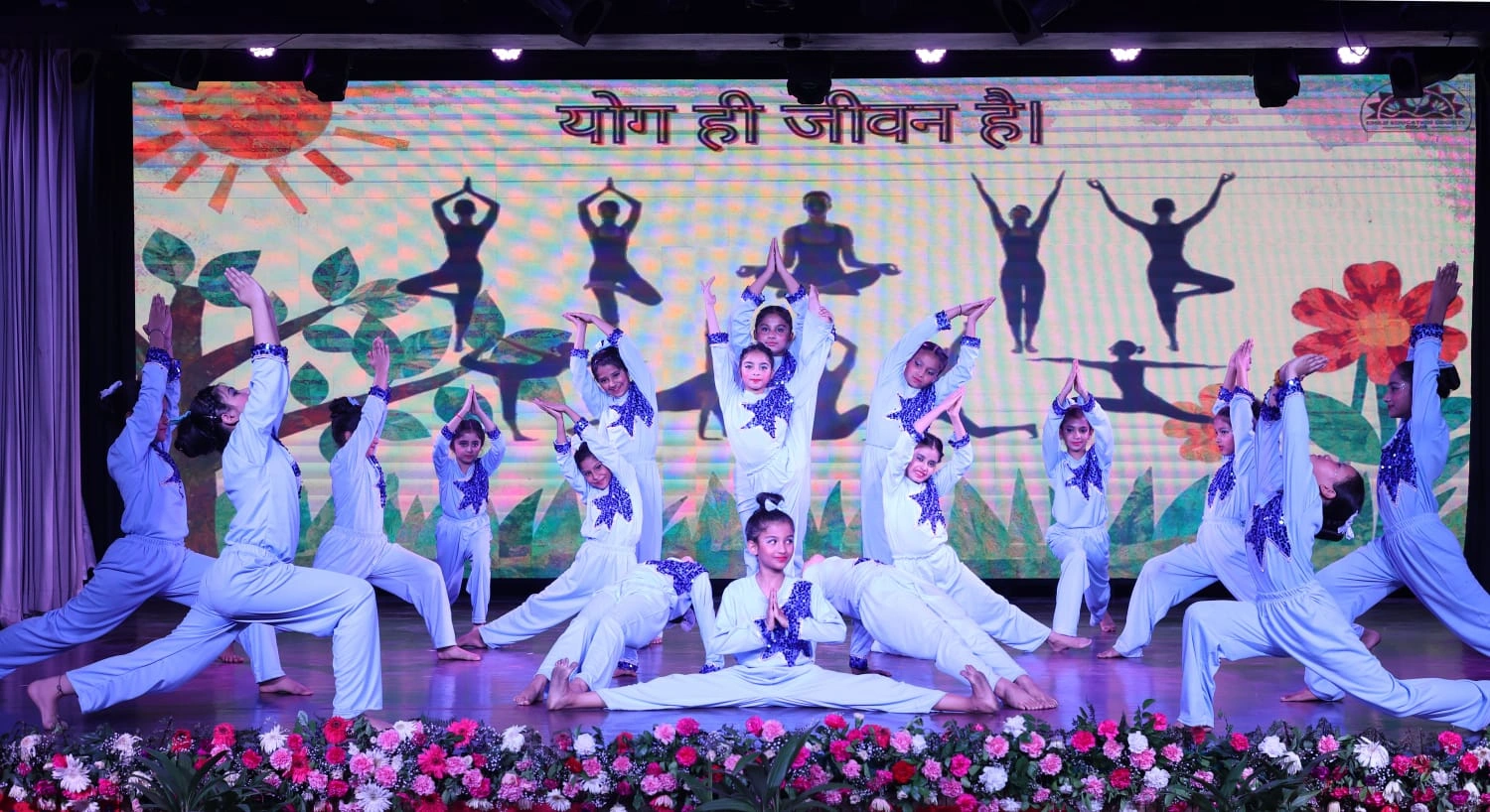 कल्याण, ज्ञान और विश्व शांति के लिए बाल भारती पब्लिक स्कूल ने योग संकल्प लिया