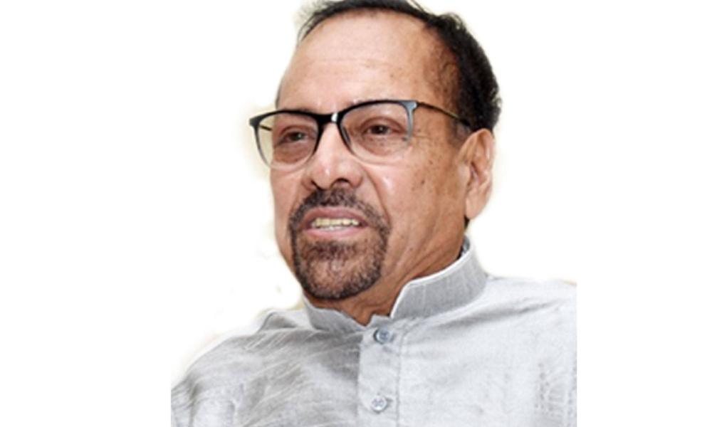 राष्ट्रीय राजमार्गों पर ट्रकों की लापरवाही पर उठे सवाल, चतुर्वेदी ने गडकरी से सख्त नियम लागू करने को कहा