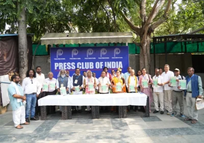 "हम आदिवासी हैं, वनवासी नहीं": देशभर के आदिवासी प्रतिनिधियों ने राष्ट्रपति द्रौपदी मुर्मू के समक्ष अलग धर्म कोड सहित 21 मांगों पर कार्रवाई की अपील की