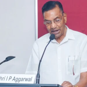 कृत्रिम बुद्धिमत्ता के उपयोग में मानवीय मूल्यों को प्राथमिकता देना आवश्यक : प्रो. आई. पी. अग्रवाल