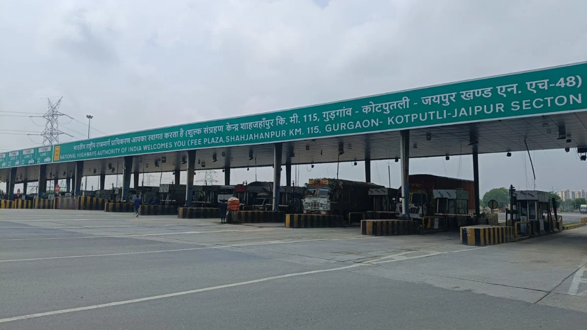 एनएचएआई नियमों की अनदेखी: शाहजहांपुर एनएच-48 टोल प्लाजा पर साहाकर ग्लोबल लिमिटेड ने ओवरलोड वाहनों को जारी कीं अनधिकृत पर्चियां