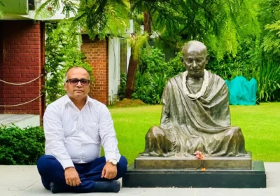 नवनीत चतुर्वेदी ने जॉर्जिया मेलोनी से जुड़े बयान की MEA जांच की मांग की