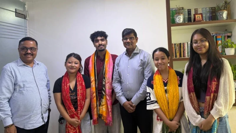 असम बाढ़ राहत के लिए Gen Z, DU और नॉर्थ ईस्ट छात्रों ने बढ़ाया मदद का हाथ