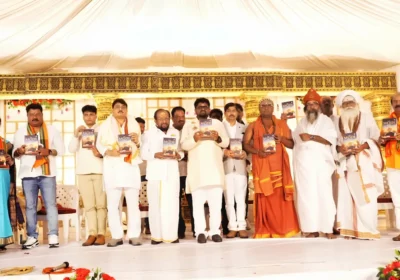 वायनाड में डॉ. भार्गव मल्लप्पा की पुस्तक ‘द मोदी एरा: इंडियाज जर्नी ऑफ ट्रांसफॉर्मेशन’ का विमोचन